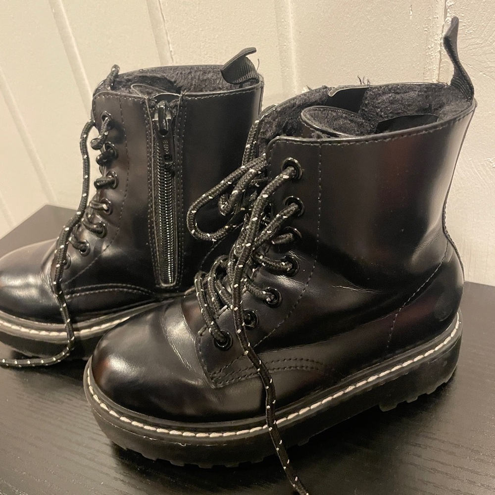 H&M Shiny Black Kids Boots size 12 combat style with side zippers - Picture 1 of 5